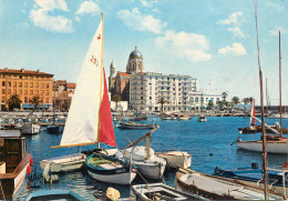 Navigation Sailing Vessels & Boats Themed Postcard Saint Raphael Le Port - Velieri