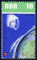 927 Sow. Weltraumflüge Gagarin+Wostok 10 Pf ** - Ongebruikt