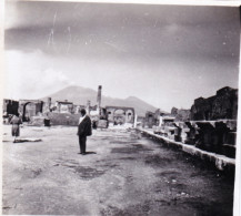 Photo Originale - Année 1930 -  POMPEI -  Le Forum - Places