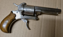 Revolver Crosse Corbin, Type Lefaucheux, Calibre 7 Mm - Armas De Colección