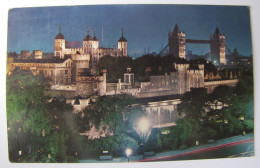 ROYAUME-UNI - ANGLETERRE - LONDON - The Tower At Night - 1968 - Tower Of London