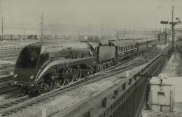 232 R 1 - Remis En Service à L'été 1950 - Modification Carénage  - Cliché J. Renaud - Eisenbahnen