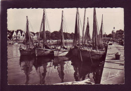 44 - BATEAUX - LE POULIGUEN - LE PORT - ANIMÉE  - Le Pouliguen