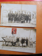 2 Cartes Photo - MAILLY LE CAMP  - GROUPE DE SOLDATS - SECTION DE MITRAILLEURS - 1909 Et 1910 - Personnages