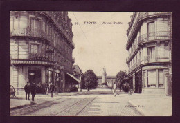 10 - TROYES - AVENUE DOUBLET - ANIMÉE -  - Troyes
