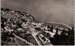 EVIAN Les BAINS. -  Et Le Lac Léman.  -    Non Circulée. - Evian-les-Bains