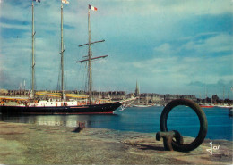 Navigation Sailing Vessels & Boats Themed Postcard Saint Malo - Segelboote