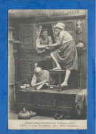 CPA - Folklore - Autour Des Lits Clos Bretons - La Tentation Du Père Antoine - Circulée En 1918 - Other & Unclassified