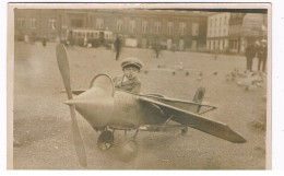 VT-475   Boy In A AIRPLANE ( RPPC ) - 1946-....: Moderne