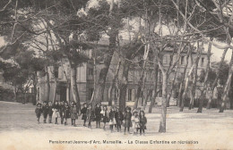 CPA - 13 - Marseille - Pensionnat Jeanne D'Arc - Classe Enfantine - Canebière, Stadscentrum