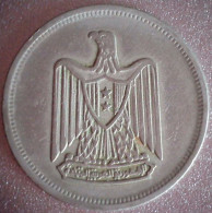 Egypte 1967  5 Piastres (KM412) - Egipto