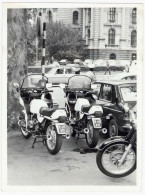 Photo Ancienne / Moto De Police / Motos BMW De La Police Municipale De Belgrade, Serbie, Yougoslavie 1988 - Automobiles