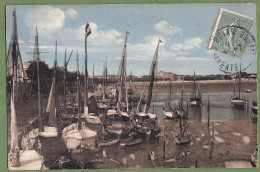 CPA Colorisée - CHARENTES MARITIMES - ROYAN - LE PORT A MARÉE BASSE - Petits Voiliers - Royan