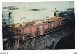 PHOTO Originale TRAINS Wagon Plat Poubelle Devant Locomotive SNCF BB 345 Et 4730 Non Datée - Treinen