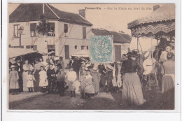 FERENVILLE : Sur La Place Un Jour De Fete (manege) - Etat - Autres & Non Classés