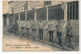 VICHY : Equipe De Coureurs Alcyon De La Maison F. Malot - Etat - Vichy