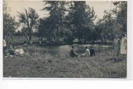 Beumesnil : Union Feminine Civique Et Social, Rassemblement Pres D'un Petit Etang - Tres Bon Etat - Beaumesnil