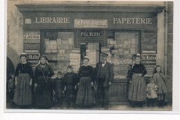 GUINGAMP : Maison La Berre, Dépositaire De Journaux, Libraire, Le Petit Journal - Etat - Guingamp