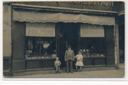 CARTE PHOTO A LOCALISER : Magasin De Chaussures, Calichon(?) Galichon(?) - Tres Bon Etat - Photos