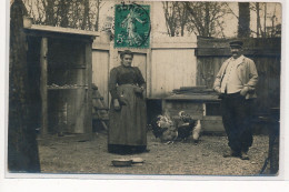 CARTE PHOTO A LOCALISER : Corbeil(?), Paysants, Poules, Poulailler - Tres Bon Etat - Photos