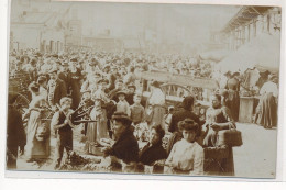 CARTE PHOTO A LOCALISER : Marché Voiture à Bras Marchand De Bois, Chantreau - Tres Bon Etat - Photos