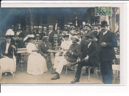 ROYAN : Carte Photo D'une Terrasse De Café - Très Bon état - Royan