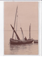 SAINT VALERY SUR SOMME : Carte Photo D'un Bateau - Retour De Pêche - Très Bon état - Saint Valery Sur Somme