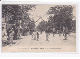 LE VESINET : Boulevard Carnot - La Marche De L'armée - Très Bon état - Le Vésinet
