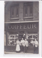 A LOCALISER : Carte Photo Du Salon De Coiffure PIN (coiffeur) - Très Bon état - Photos