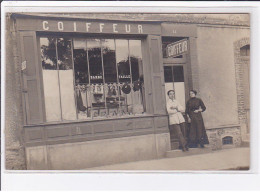 A LOCALISER : Carte Photo D'un Salon De Coiffure (coiffeur) -  Très Bon état - Photos