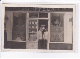 A LOCALISER : Carte Photo D'un Salon De Coiffure (coiffeur) -  Très Bon état - Fotos