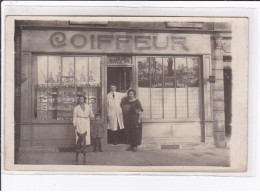 A LOCALISER : Carte Photo D'un Salon De Coiffure (coiffeur) - Très Bon état - Foto's