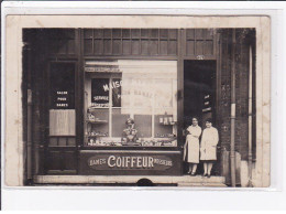 LILLE : Carte Photo Du Salon De Coiffure MANAL (Dewitte Successeur) (coiffeur)- état - Lille