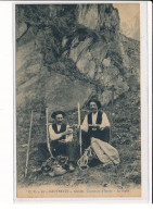 CAUTERETS : Guides, Chasseurs D'Isards, Le Repos - Très Bon état - Cauterets