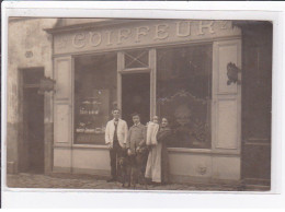 A LOCALISER : Carte Photo D'un Salon De Coiffure (coiffeur) -  Très Bon état - Fotos