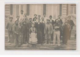 BEMECOURT - Carte Photo - Hommes Et Femmes Devant La Façade Du Chateau De Souvilly - Très Bon état - Otros & Sin Clasificación