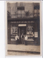 VERSAILLES : Carte Photo Du Salon De Coiffure VINCENT (LEON Successeur) - état - Versailles