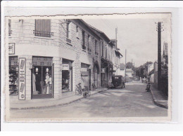 A LOCALISER : Carte Photo D'un Magasin De Matériel Photographique - Garage - Coiffeur (moto) - Très Bon état - Sonstige & Ohne Zuordnung