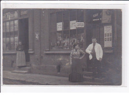 A LOCALISER : Carte Photo D'un Salon De Coiffure (coiffeur)(estaminet) - Très Bon état - Sonstige & Ohne Zuordnung