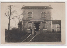 A LOCALISER : Carte Photo Du Magasin De La Société De Consommation De L'Est - Très Bon état - Other & Unclassified