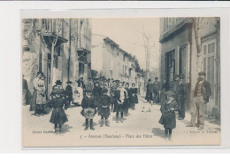 ANSOUIS - Place Des Hôtes - Très Bon état - Ansouis