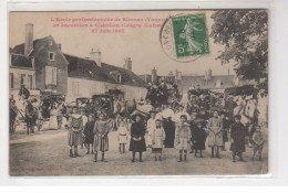 CHATILLON COLIGNY : L'école Professionnelle De Bléneau En Excursion - Très Bon état - Chatillon Coligny