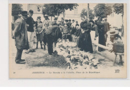 ISSOUDUN - Le Marché à La Volaille, Place De La République - Très Bon état - Issoudun