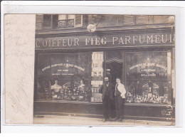 NEUILLY SUR SEINE : Carte Photo D'un Salon De Coiffure FIEG (coiffeur) - Très Bon état - Neuilly Sur Seine