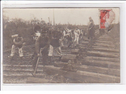 FONTENAY LE VICOMTE ? (COMTE) : Carte Photo De L'équipe De Dégarnissage - Chemin De Fer - Bon état - Otros & Sin Clasificación