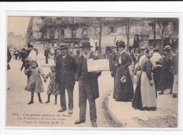 PARIS, Les Petits Métiers J.H, HAUSER : Les 32 Manières De Tirer Les Cartes D'après La Méthode De Mme X - état - Artesanos De Páris