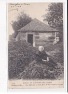 ROCHEFORT EN TERRE : Une Célébrité, La Petite Mère De Bois Devant Sa Maison, C.M.C.B - état - Rochefort En Terre