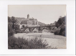 AVEYRON, Estaing, Le Village Et Le Vieux Pont, Photo Auclair-Melot, Environ 23x17cm Années 1920-30 - Très Bon état - Plaatsen