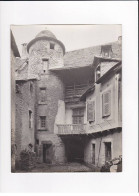 AVEYRON, Entraygues-sur-Truyère, Cour Intérieure, Photo Auclair-Melot, Environ 23x17cm Années 1920-30 - Très Bon état - Lieux