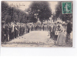 LA TOUR DU PIN - Le Champs De Mars - Une Partie De Boules Intéressante - Très Bon état - Sonstige & Ohne Zuordnung